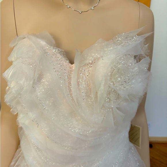 YSA Makino Blush Wedding gown size 12 - Picture 10 of 17